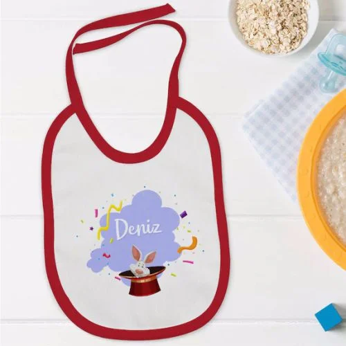 Kişiye Özel Sihirbaz Tasarımlı Kırmızı Bebek Mama Önlüğü